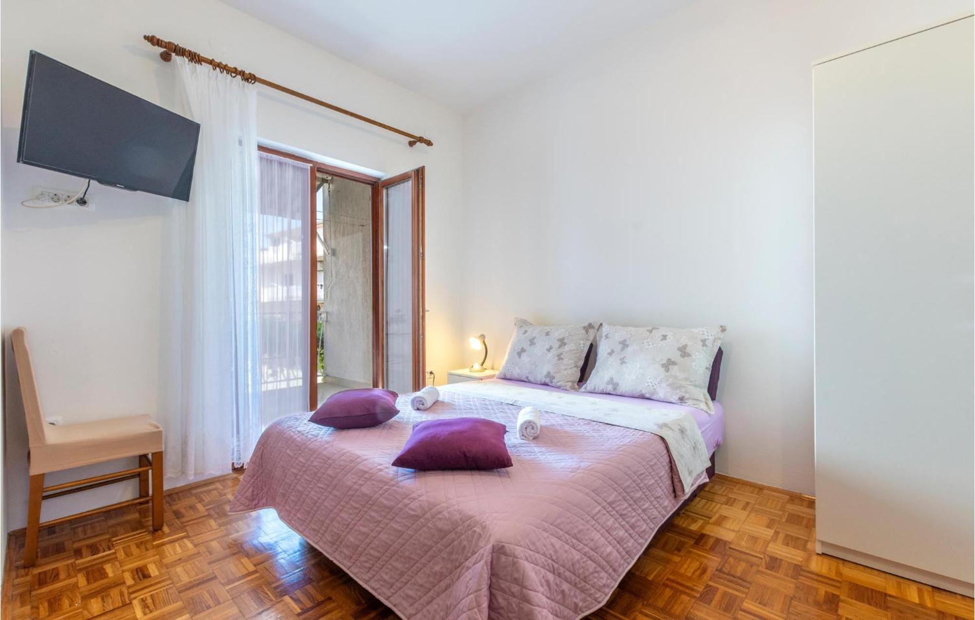 Lovely Apartment In Stobrec With Wifi Split Eksteriør billede