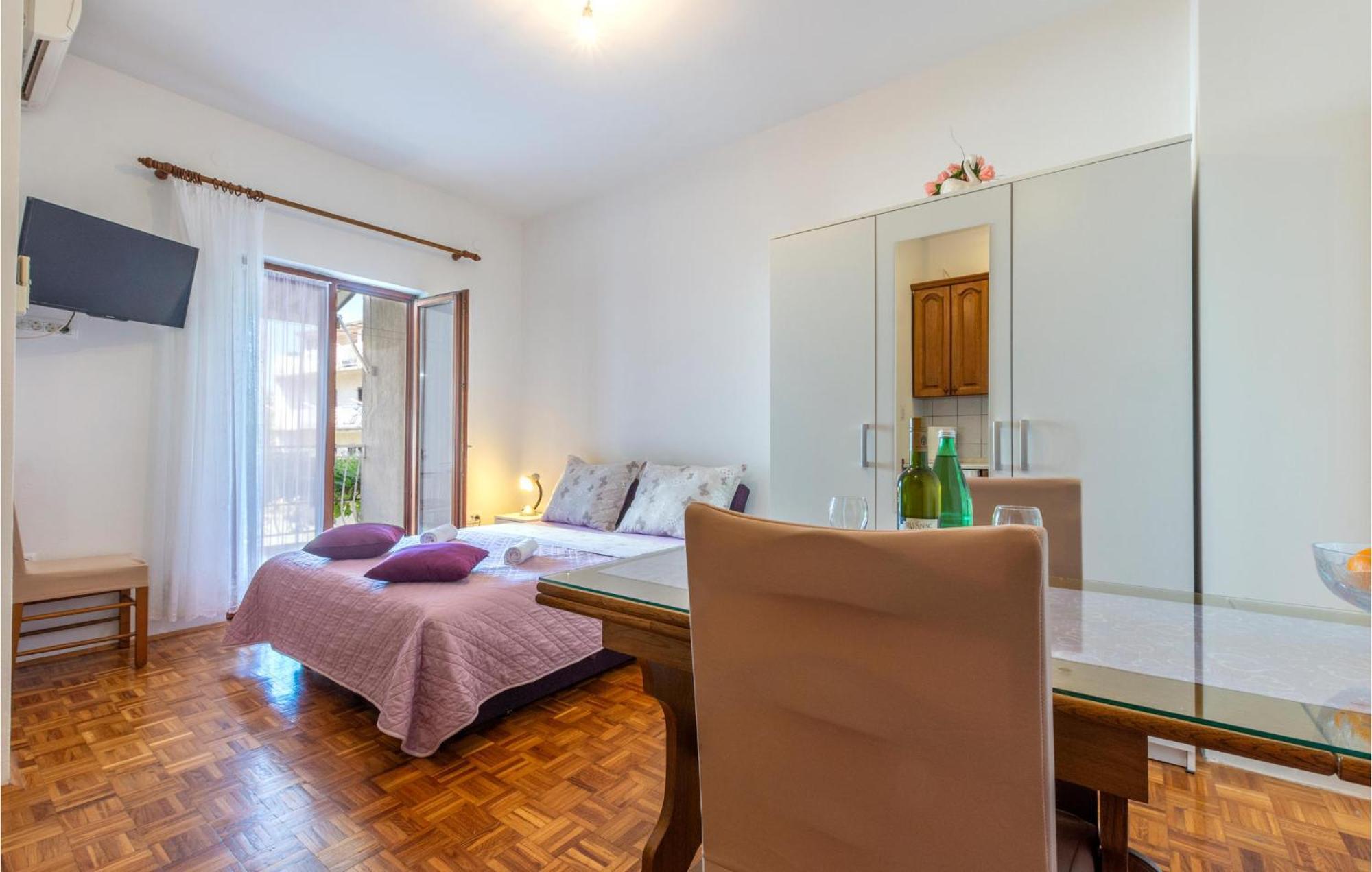 Lovely Apartment In Stobrec With Wifi Split Eksteriør billede